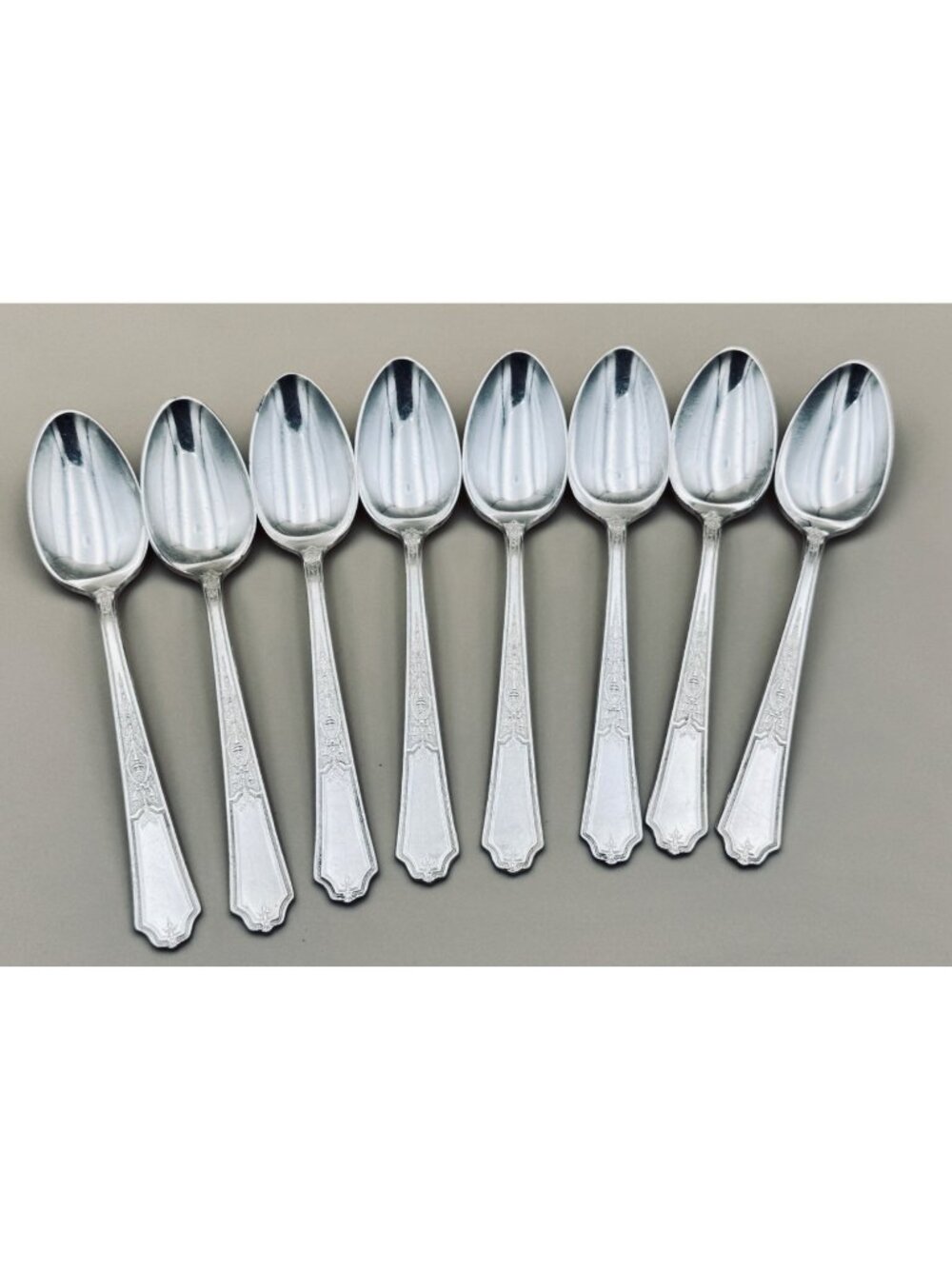 Set of 8 1847 Rogers Bros ANCESTRAL 6" Teaspoons Silver Plate